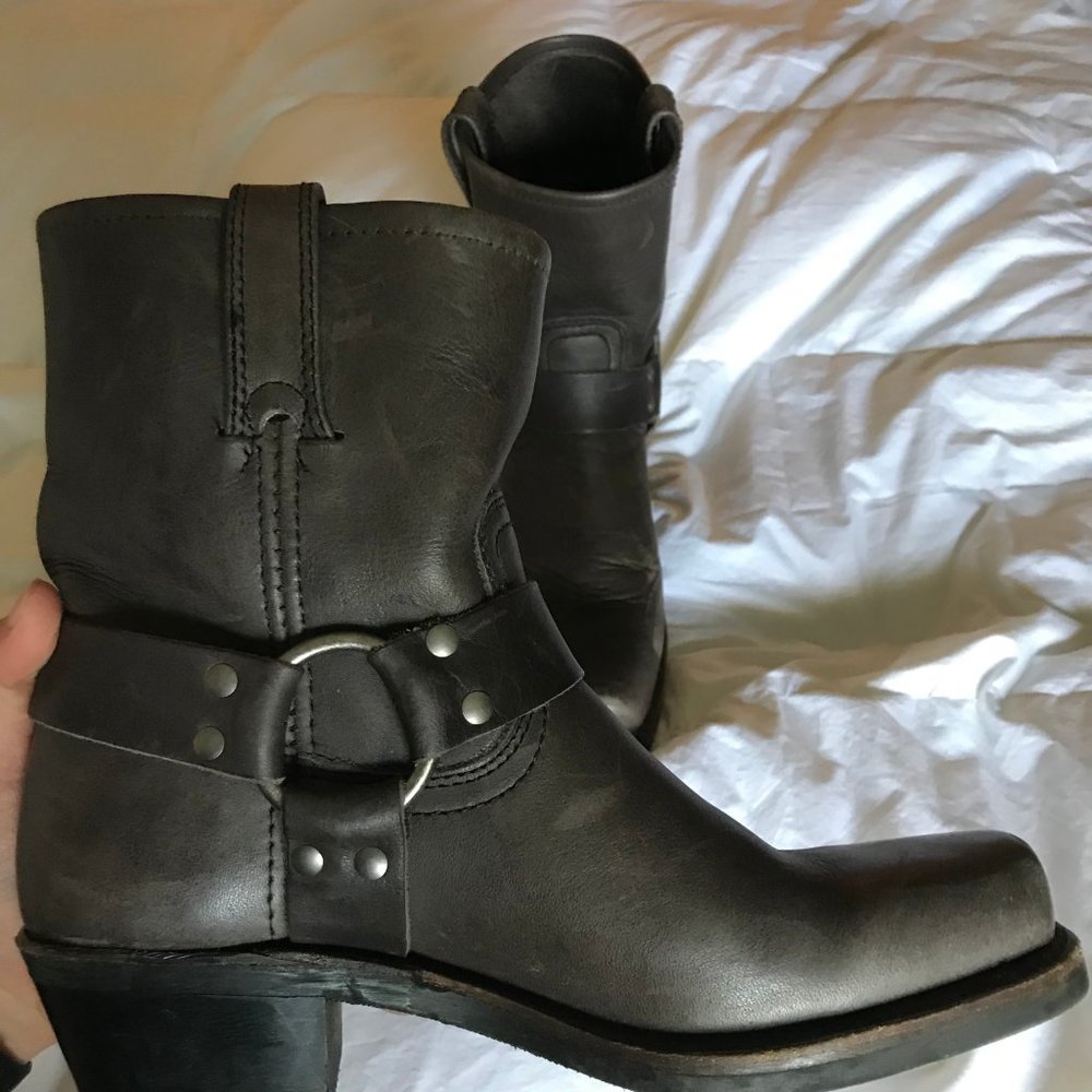 COPY - Women's Frye Harness 8r Booties